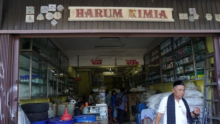 Daftar Toko Kimia Jakarta dan Pabrik Bahan Kimia Alamat